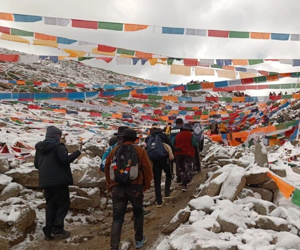 Kailash  Yatra Overland  Dolma La