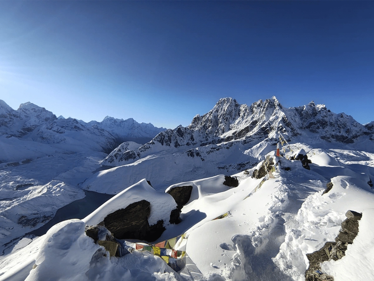 EBC Gokyo Chola Pass Trek