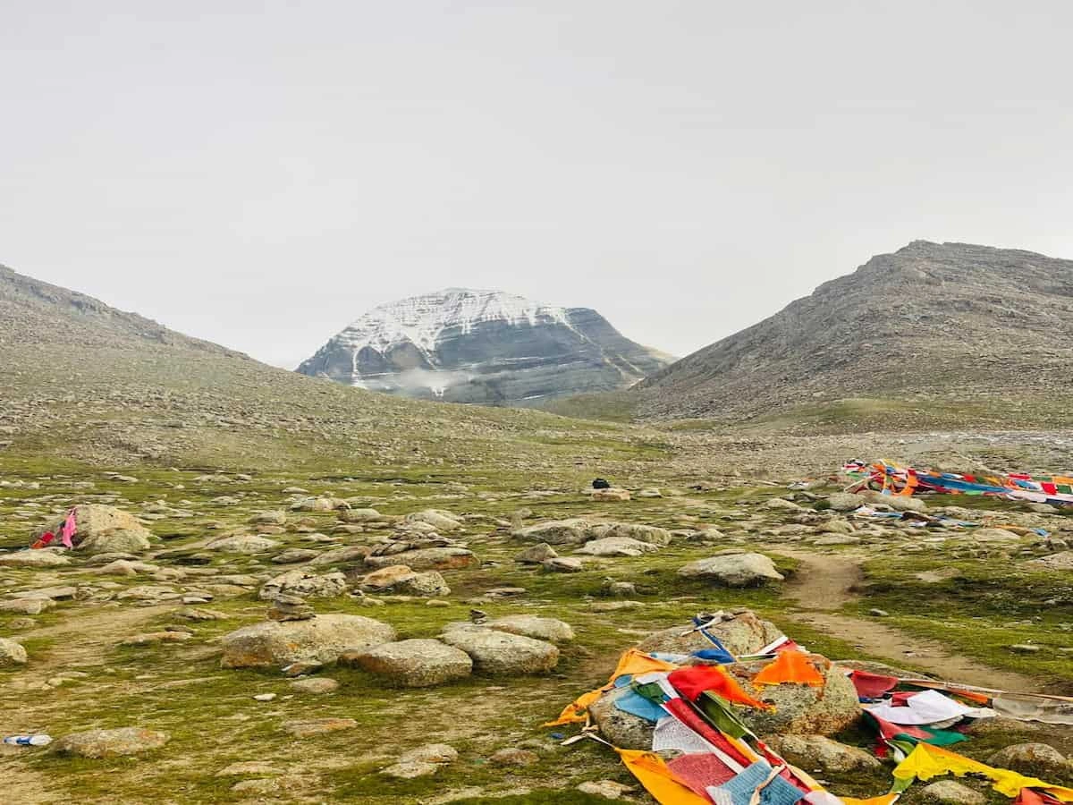 Mansarovar Tour by Helicopter