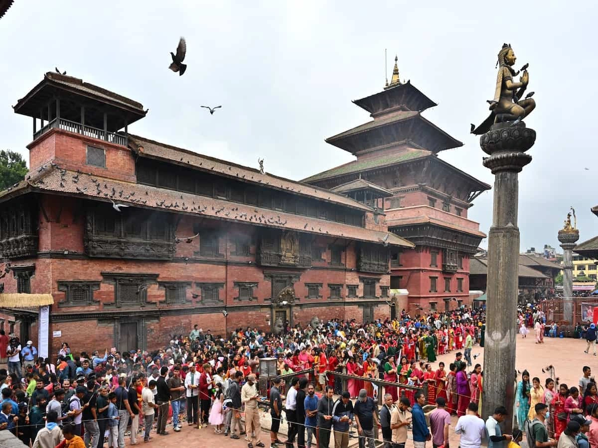 Kathmandu and Pokhara Valley Tour