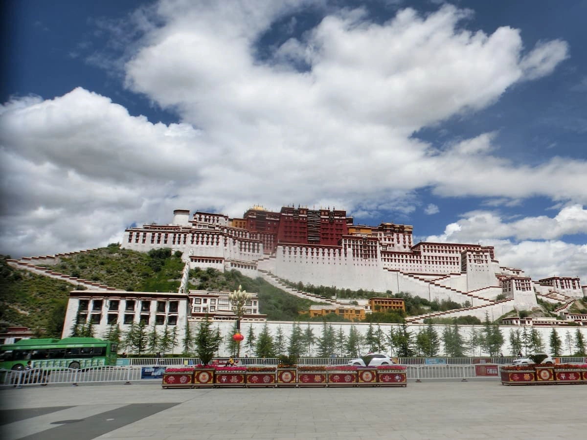 Kailash Mansarovar Tour via Lhasa